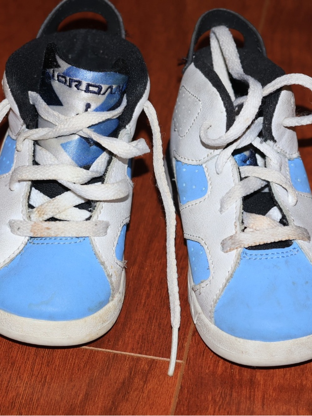 Jordan Kids Blue and White Sneakers